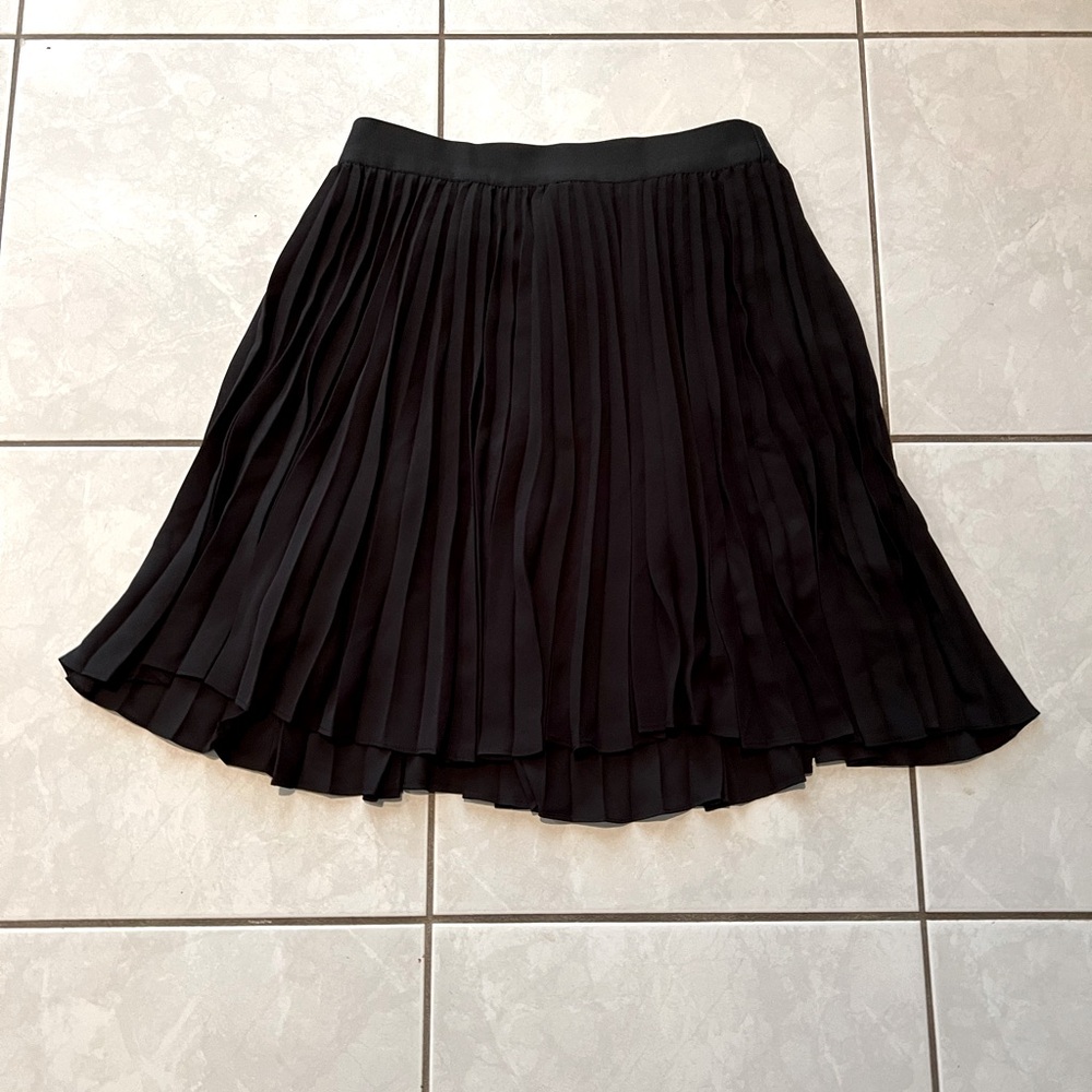 Babaton black skirt